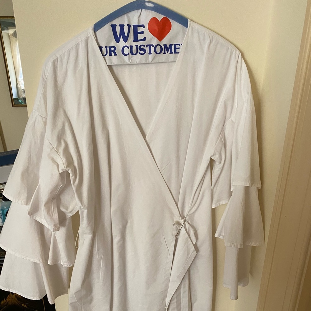 White v neck dress
